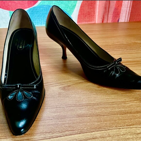 Coach Lynda Pointed Toe Bow Heels Black 7 Vintage Made in Italy - Picture 1 of 9
